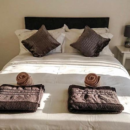 Carnock Road Apartment - Silverburn Shopping Centre Glasgow Exteriör bild