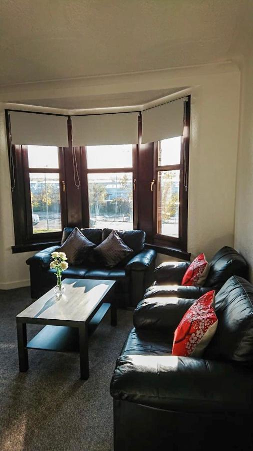Carnock Road Apartment - Silverburn Shopping Centre Glasgow Exteriör bild