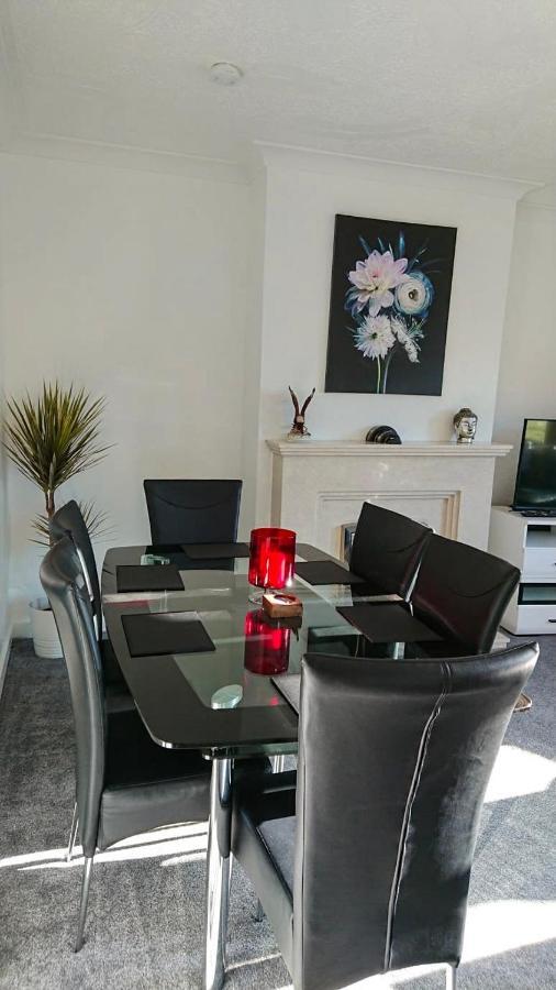 Carnock Road Apartment - Silverburn Shopping Centre Glasgow Exteriör bild
