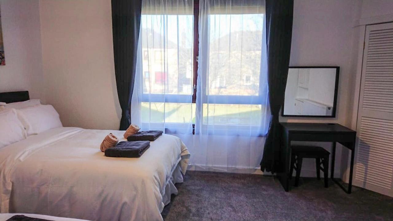 Carnock Road Apartment - Silverburn Shopping Centre Glasgow Exteriör bild