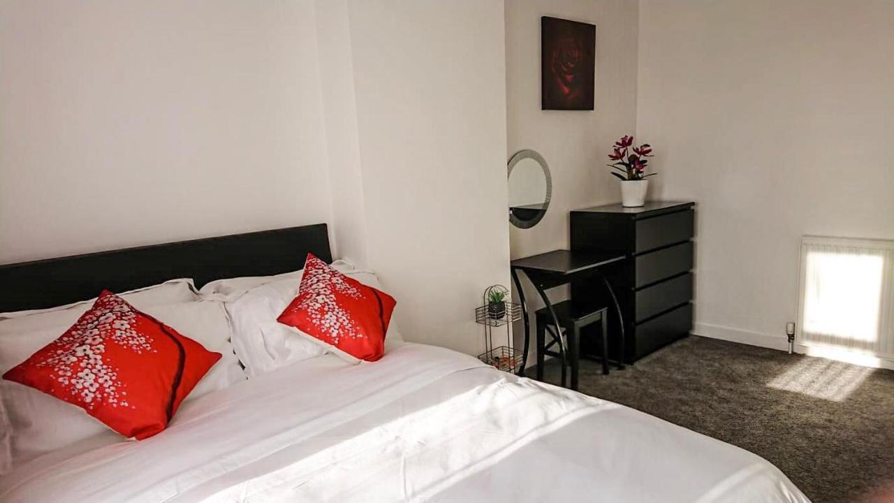 Carnock Road Apartment - Silverburn Shopping Centre Glasgow Exteriör bild